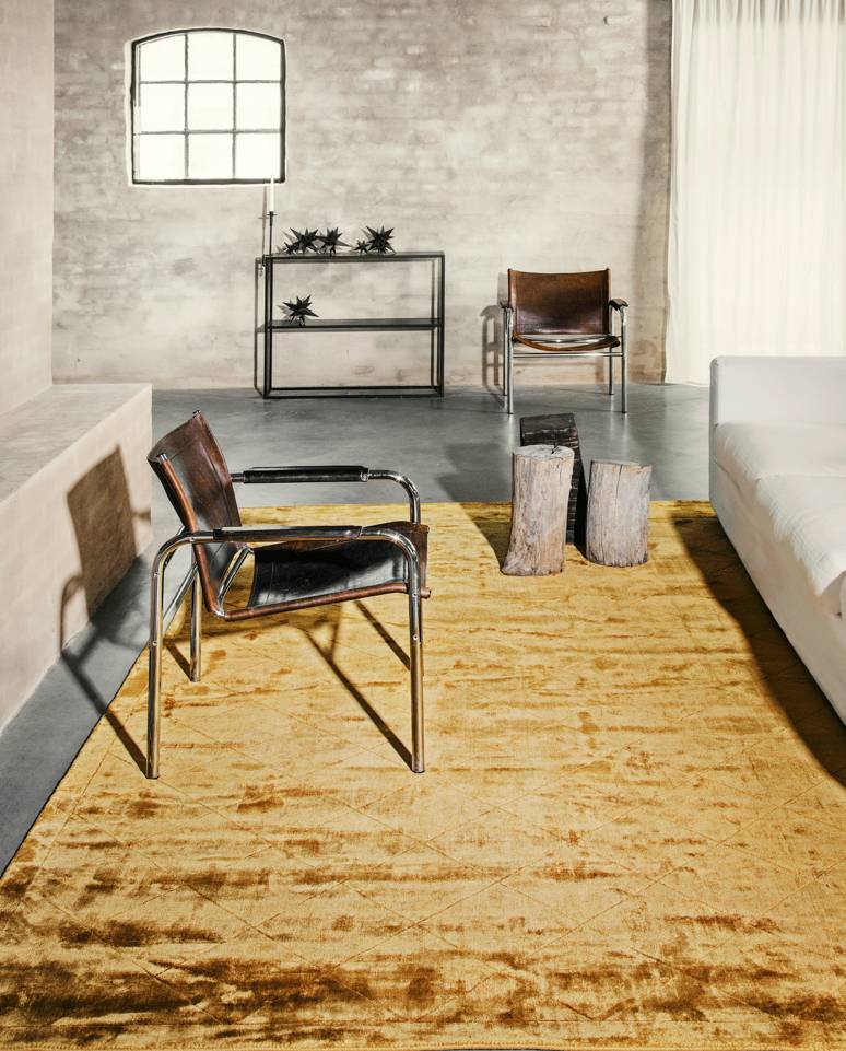 White  viscose modern -  Carpet in a living room.