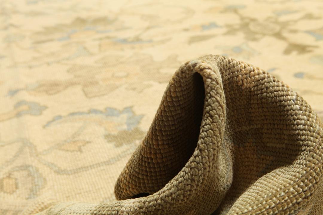 Handgemaakt Turks Usak tapijt in beige en groene tinten