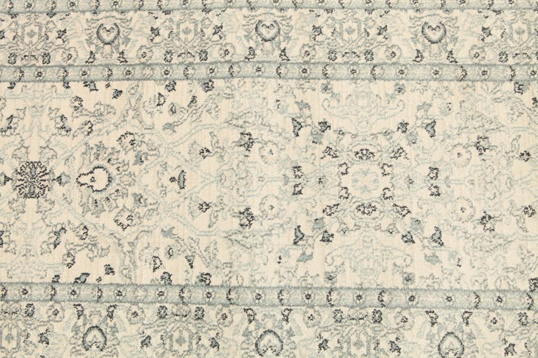 Beige en groene loper met gedetailleerd patroon