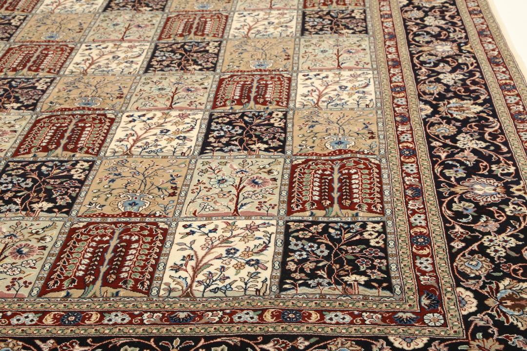 Een groot rechthoekig handgeknoopt Yazd-tapijt uit het Midden-Oosten met een veelkleurig tuinpaneelontwerp