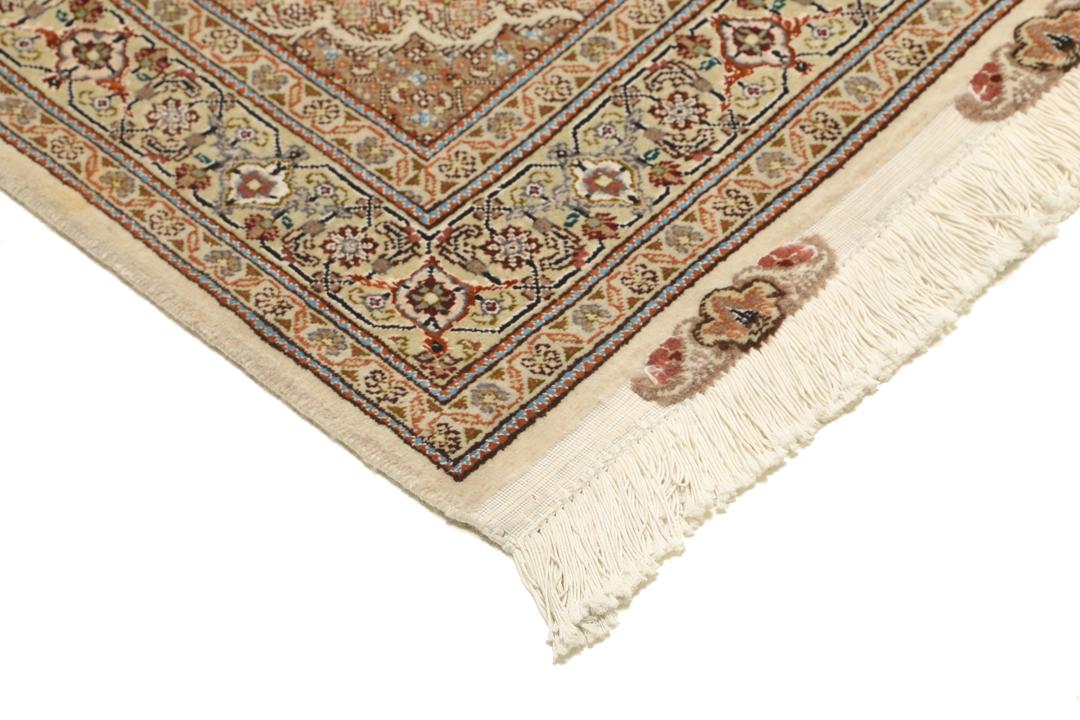 Håndknyttet Tabriz 50 Raj-tæppe fra Mellemøsten i beige nuancer