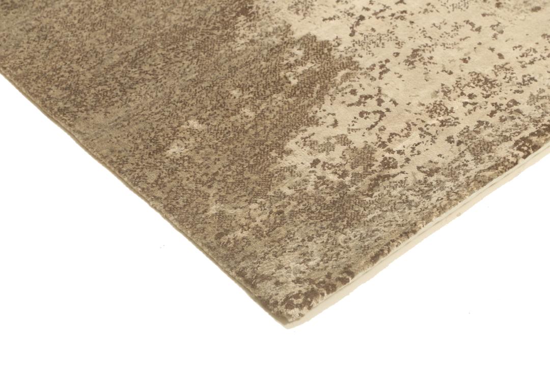 Modern abstract tapijt uit India in beige en bruine tinten
