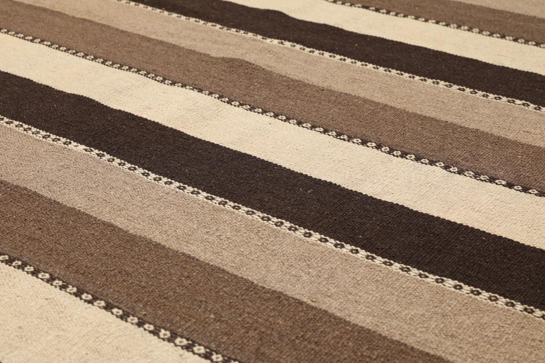 Håndvævet Kilim-tæppe fra Mellemøsten med brune og beige striber