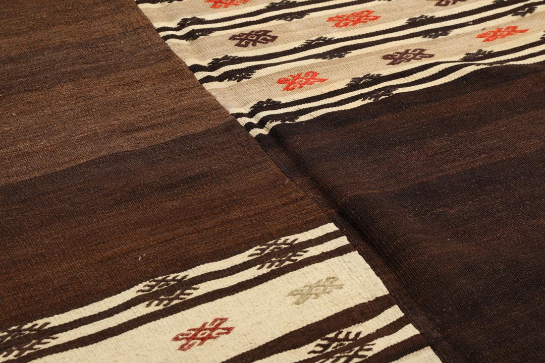 Tapis patchwork turc tissé à la main dans des tons marron et crème