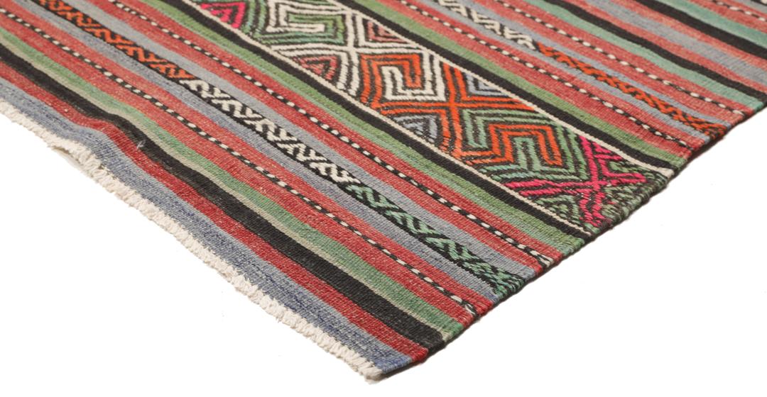 Tapis Kelim turc tissé à la main avec des motifs géométriques en laine multicolore