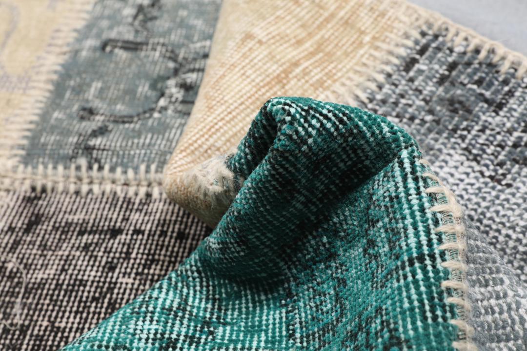 Een uniek patchwork vloerkleed uit Turkije met een multicolor design