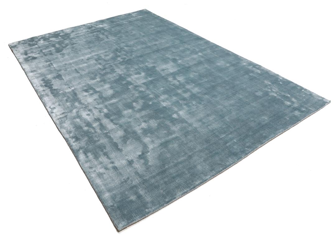 
    Broadway - Light blue - 200 x 300 cm
  