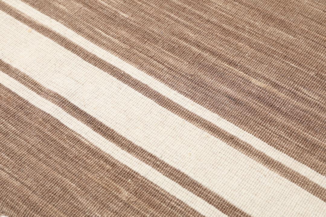 Ernst - Light brown / Off white - 170 x 240 cm