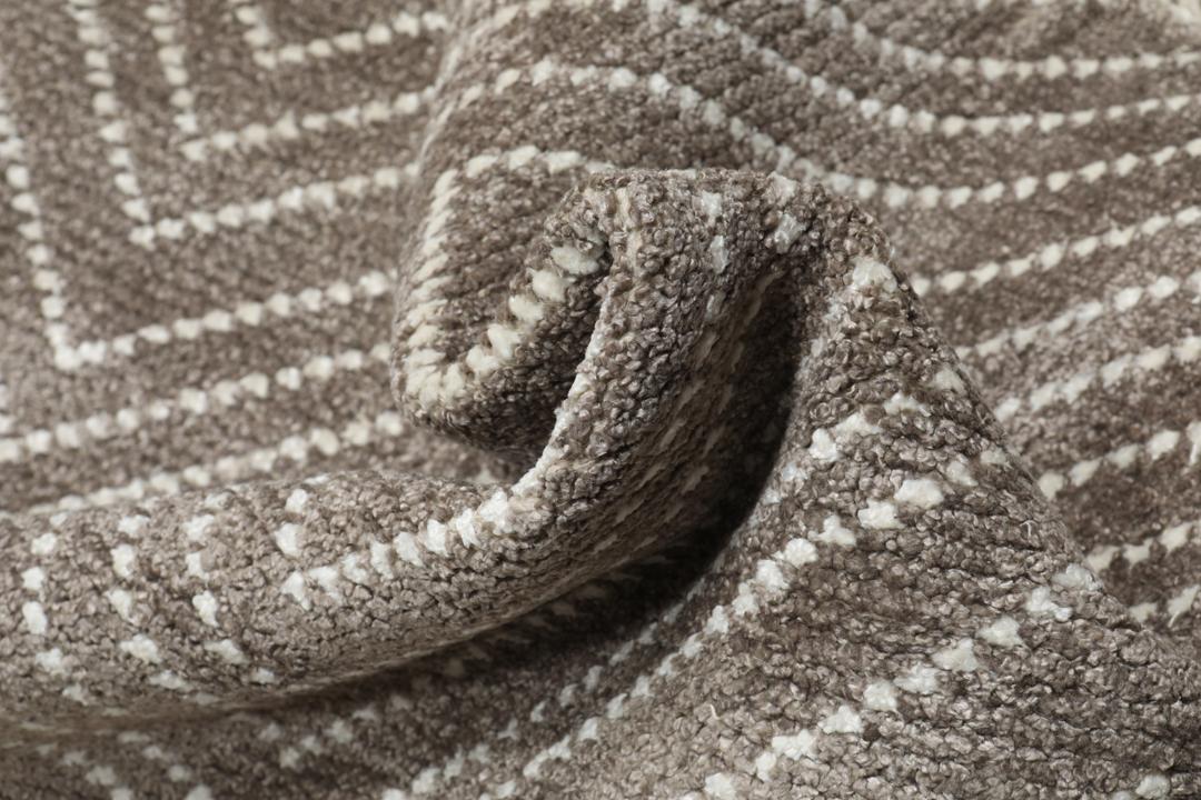 
    Vanice - Taupe brown - 160 x 230 cm
  