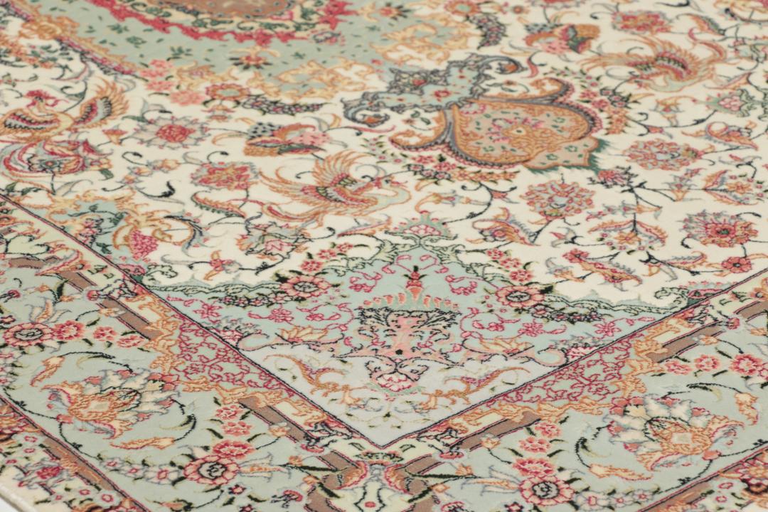 
    Tabriz 70 Raj silk warp - Beige / Yellow - 100 x 152 cm
  
