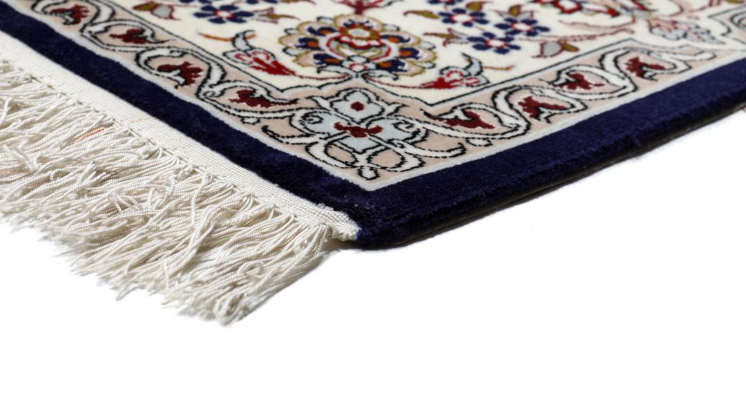 Handgeknoopt Isfahan tapijt met een centraal medaillon in blauwe en beige tinten