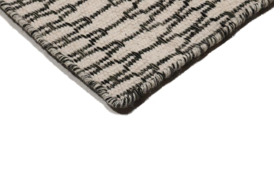 Kelim Long Stitch - Branco creme / Preto - 210 x 290 cm