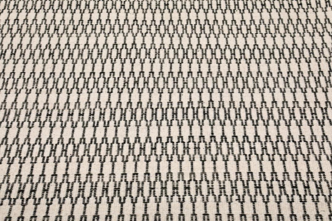Kelim Long Stitch - Branco creme / Preto - 210 x 290 cm