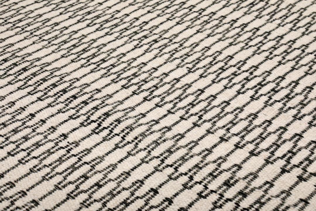 Kelim Long Stitch - Branco creme / Preto - 210 x 290 cm