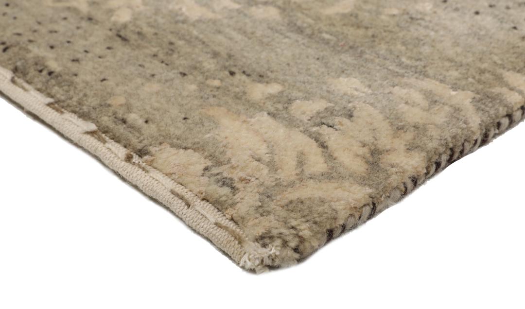 Handgeknoopt Gabbeh Loribaft-tapijt uit India in donkergrijze en beige tinten.