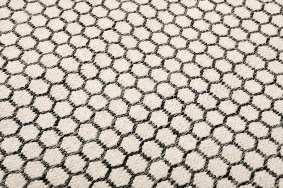 Kelim Honey Comb - Cremă albă / Negru - 210 x 290 cm