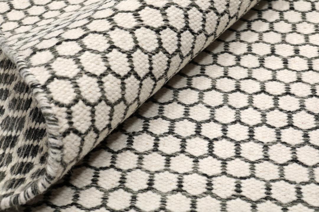 Kelim Honey Comb - Cremă albă / Negru - 210 x 290 cm