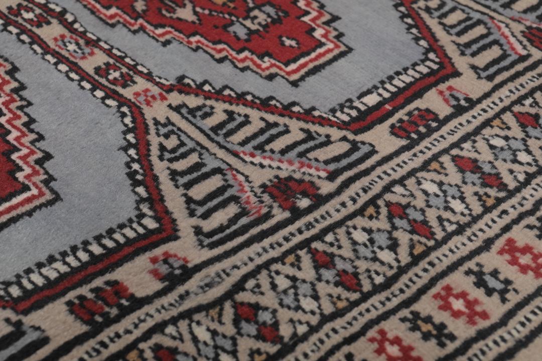 Handgeknoopt Pakistan Bokhara 2ply tapijt in blauwe en beige tinten