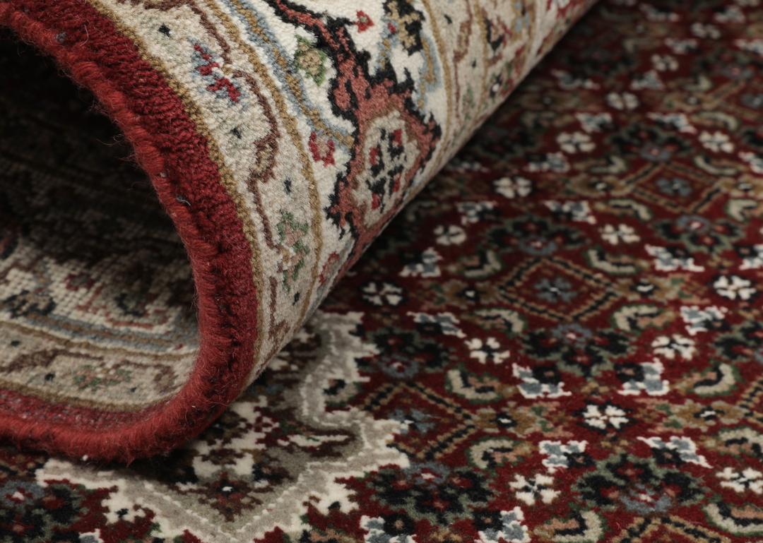 Ręcznie wiązany dywan Tabriz z Indii w kolorze ciemnoczerwonym i beżowym