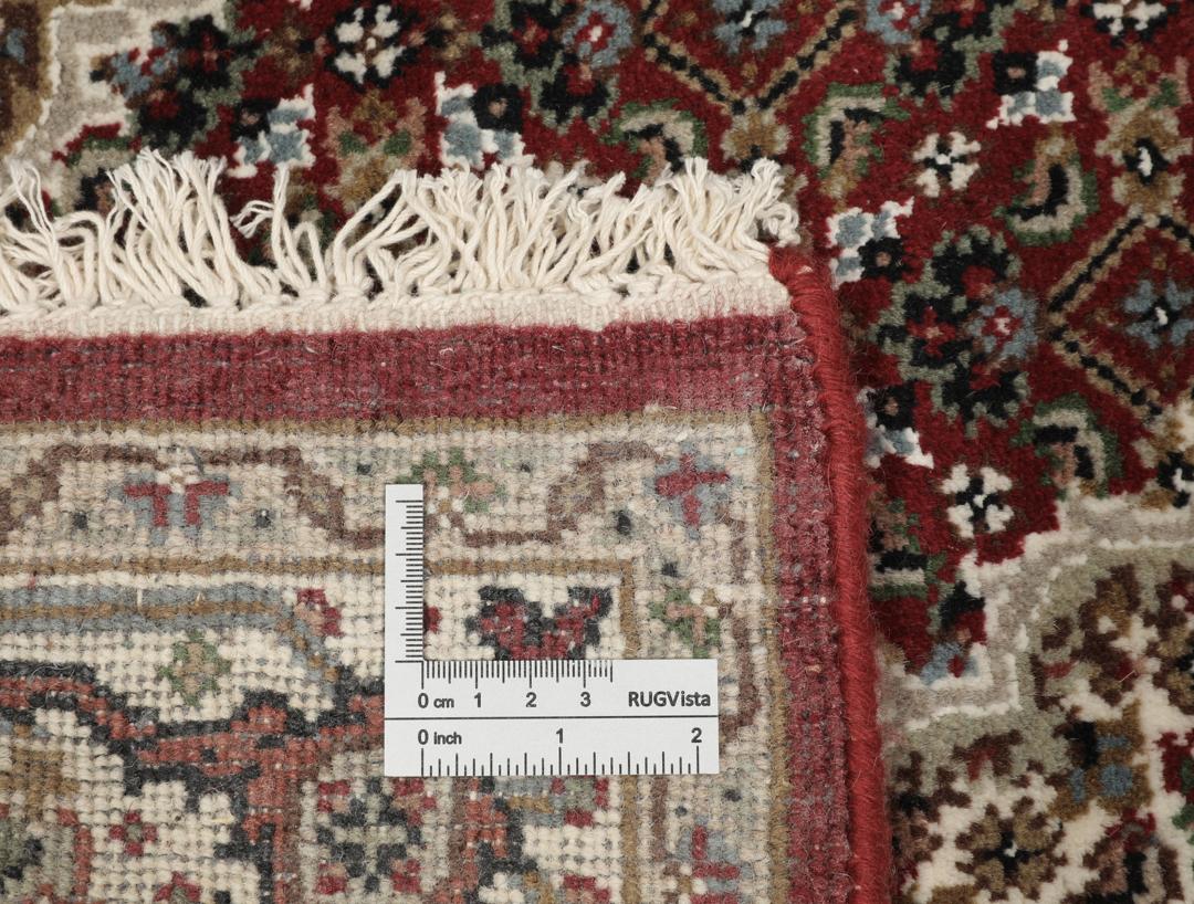 Ręcznie wiązany dywan Tabriz z Indii w kolorze ciemnoczerwonym i beżowym
