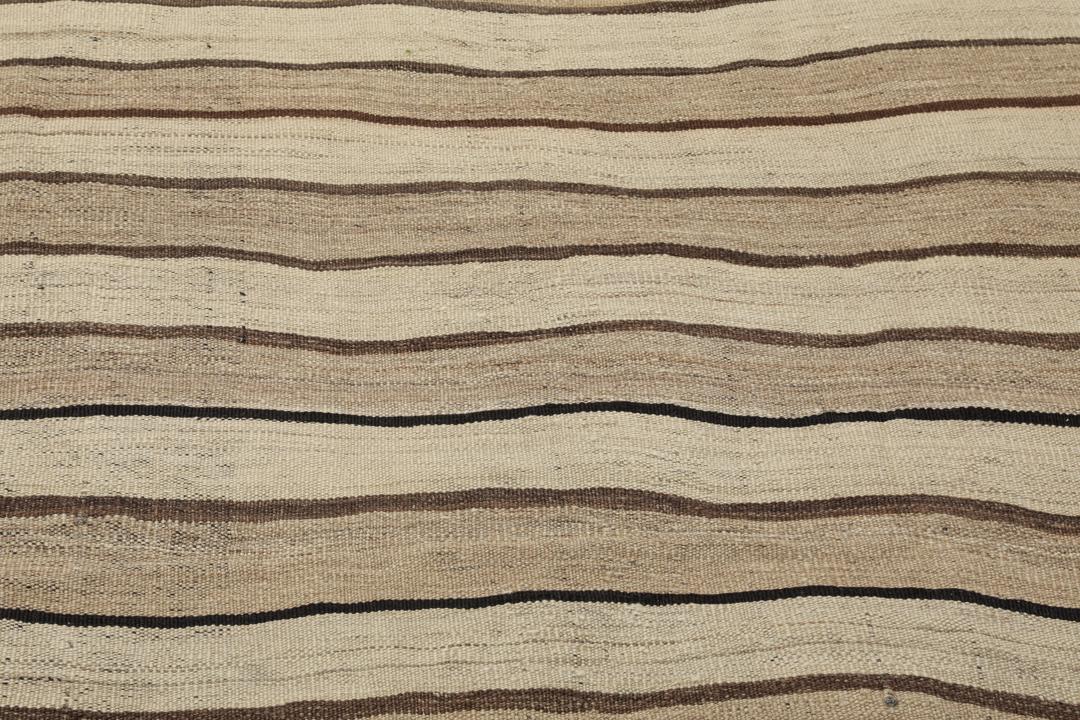 Tapis beige fait main du Moyen-Orient