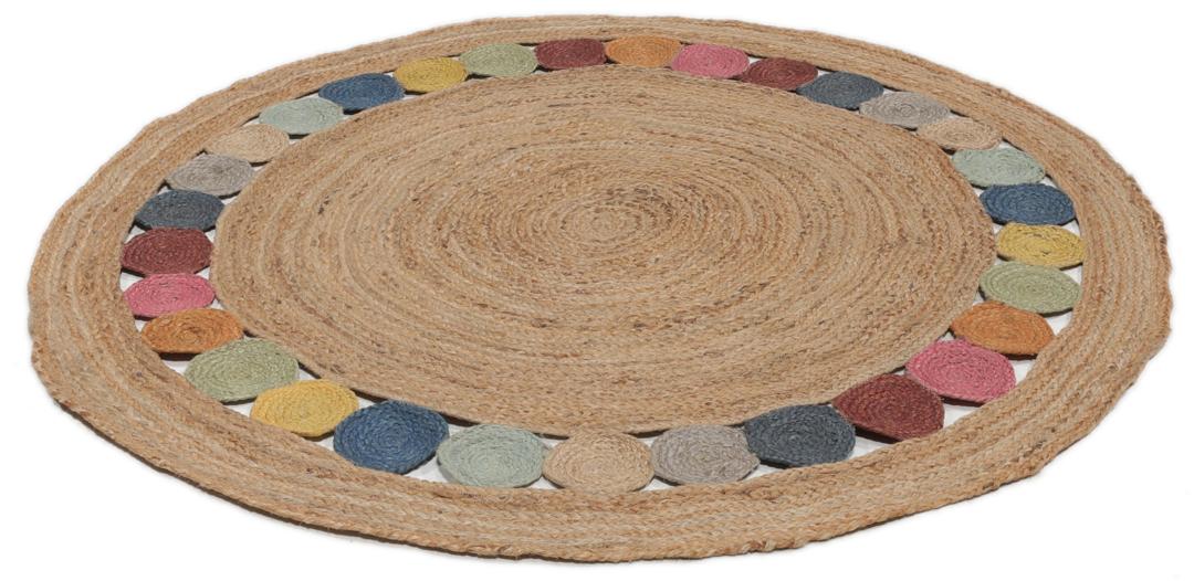 Rond meerkleurig tapijt gemaakt van natuurlijk jute met een decoratieve rand