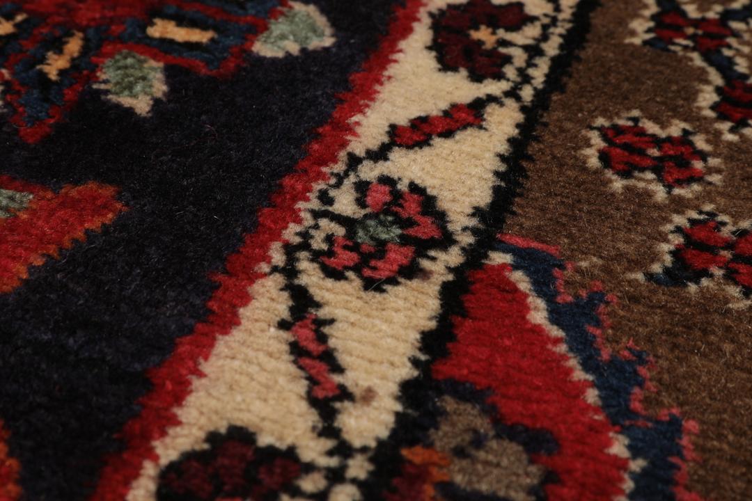 Koliai-tapijt uit het Midden-Oosten in meerkleurig