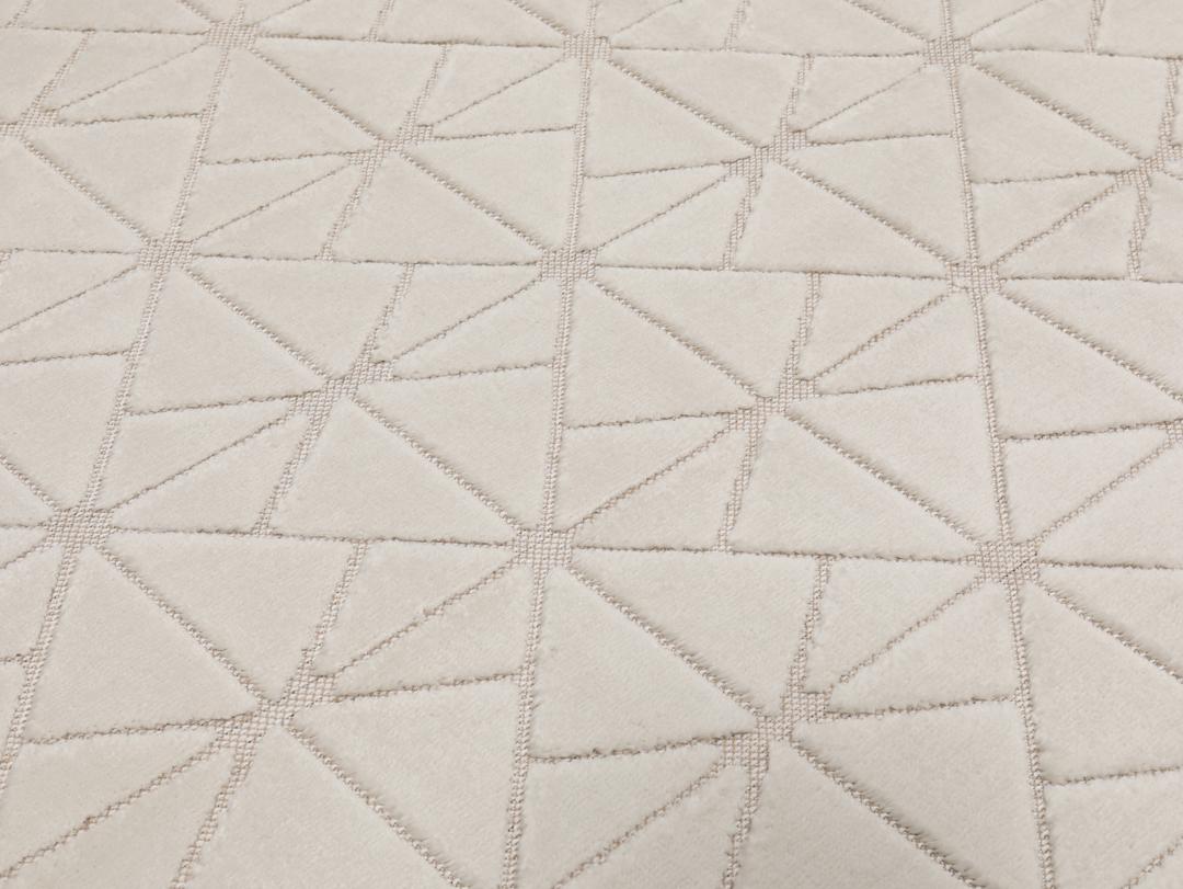
    Pixie - Cream white - 140 x 200 cm
  