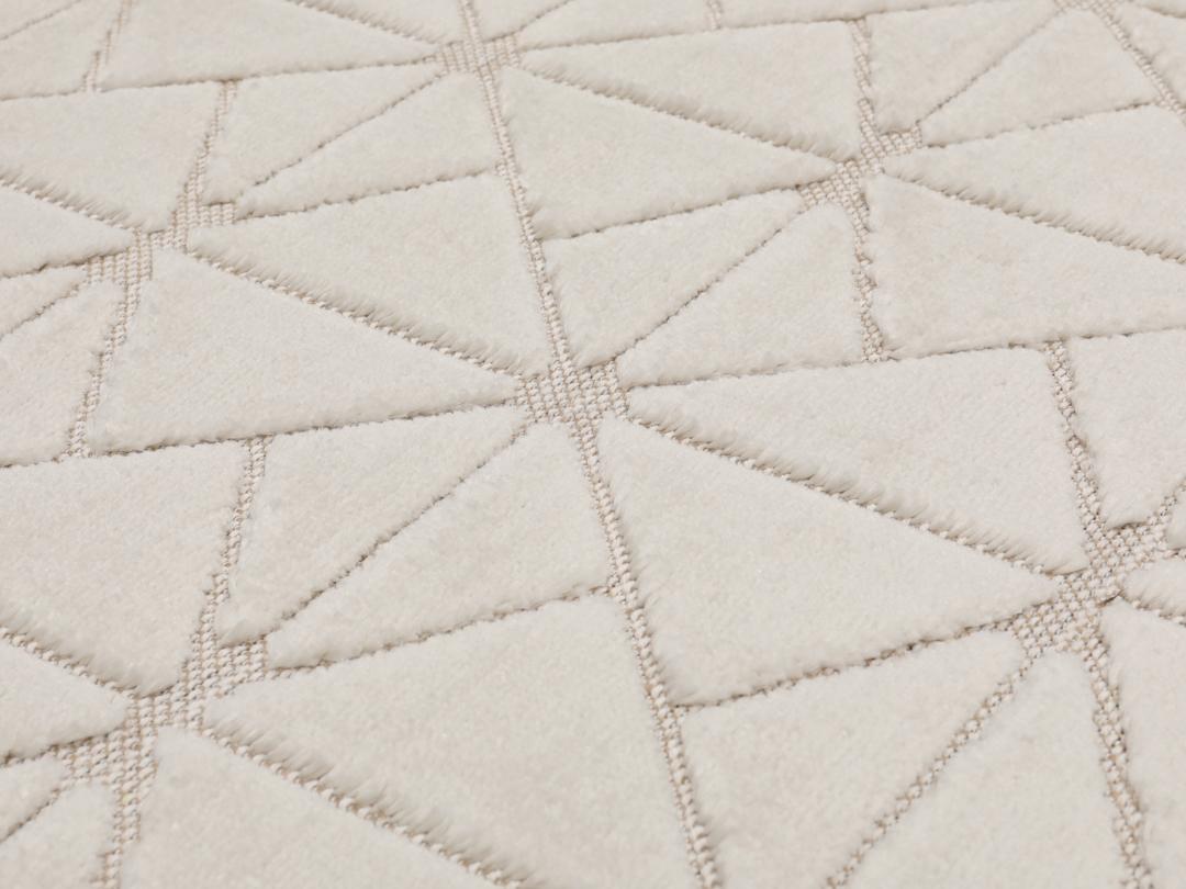 
    Pixie - Cream white - 140 x 200 cm
  