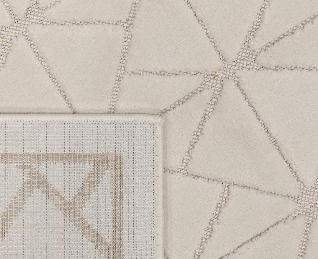 
    Pixie - Cream white - 140 x 200 cm
  