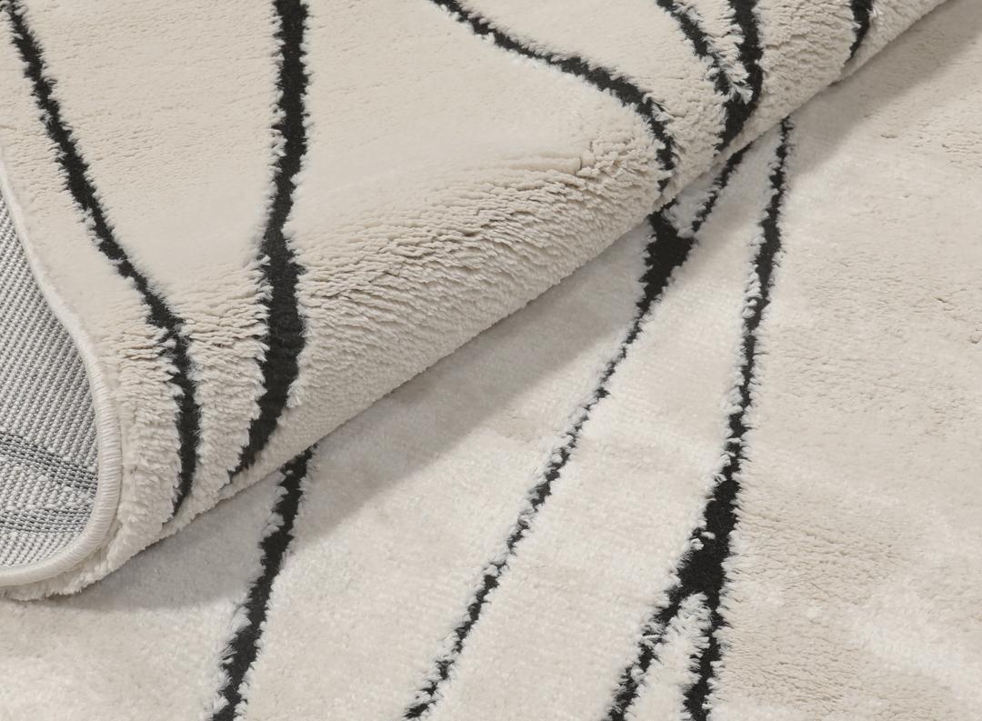 
    Kenitra - Cream white / Black - 200 x 300 cm
  