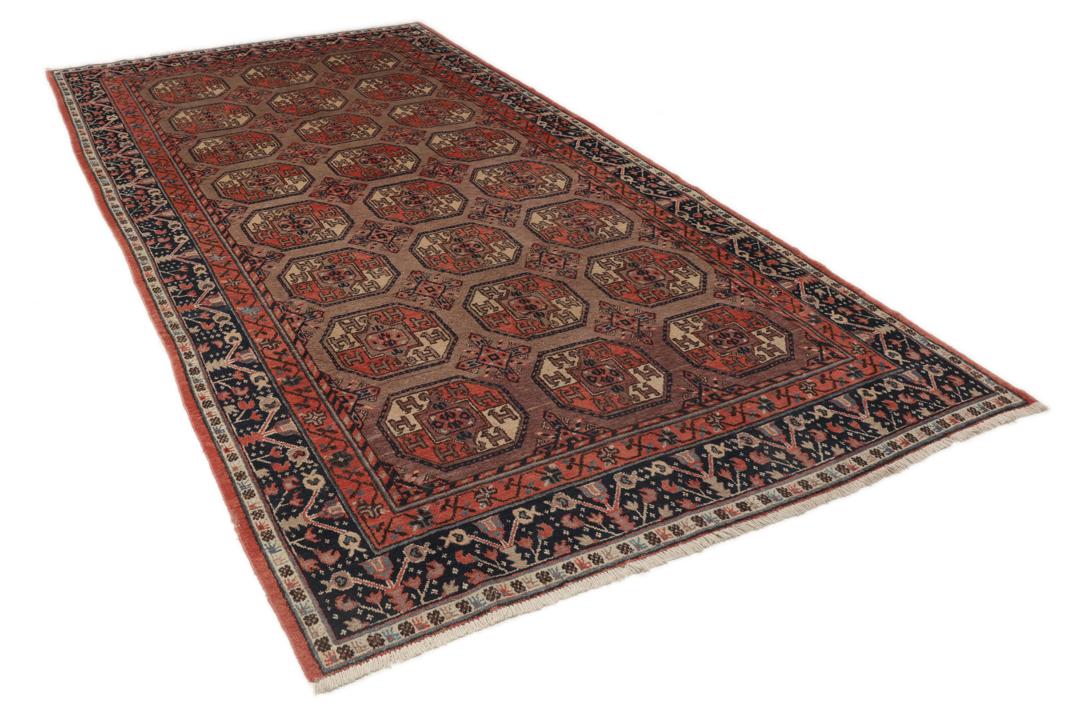 Tapis chinois Antique Khotan avec des motifs de médaillons géométriques marron et rouge foncé