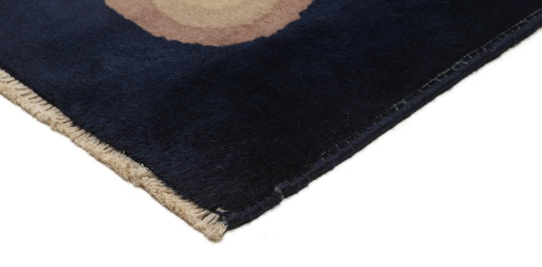 Antiek Chinees Nichols-tapijt in donkerblauw met florale details
