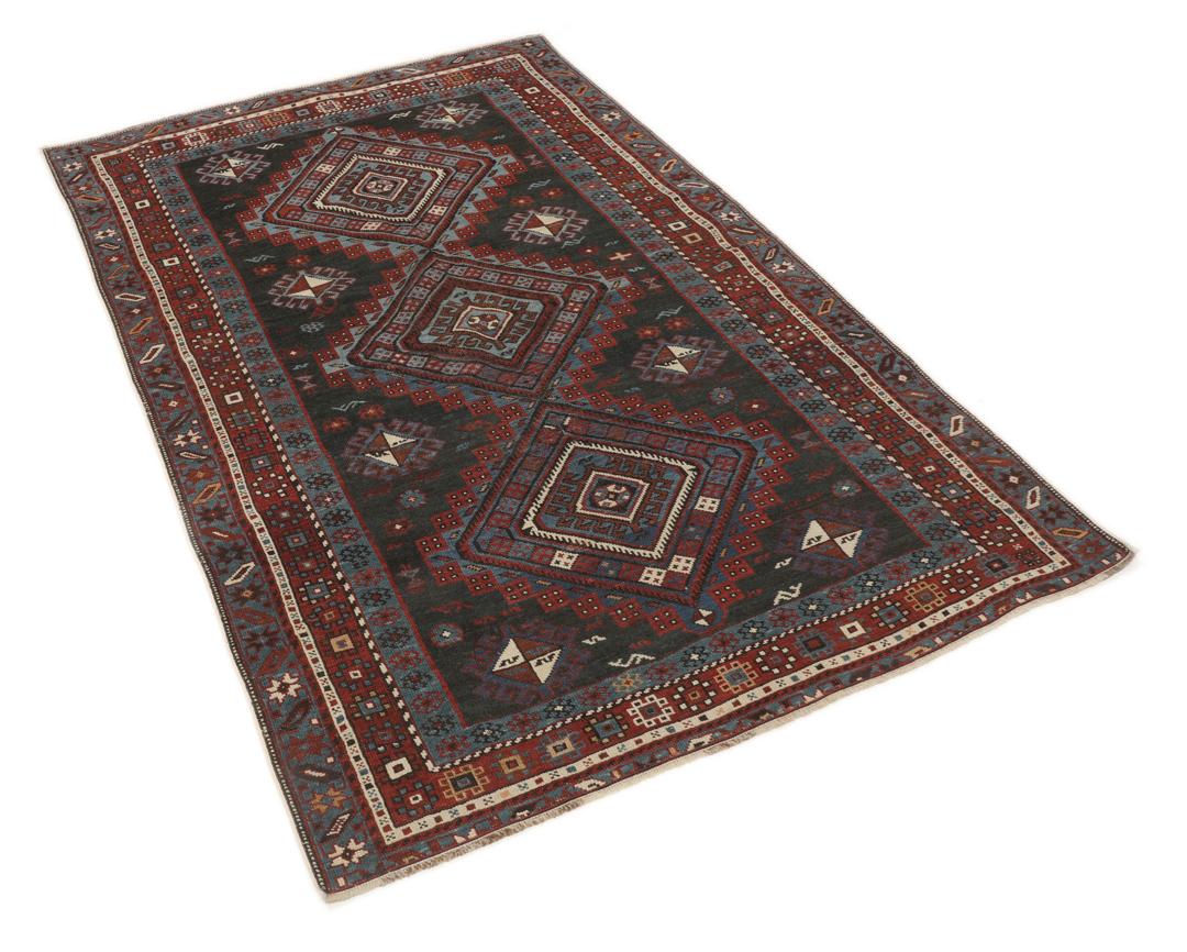 Antiek Shirvan-tapijt met geometrische medaillonpatronen in rood en blauw, afkomstig uit Azerbeidzjan