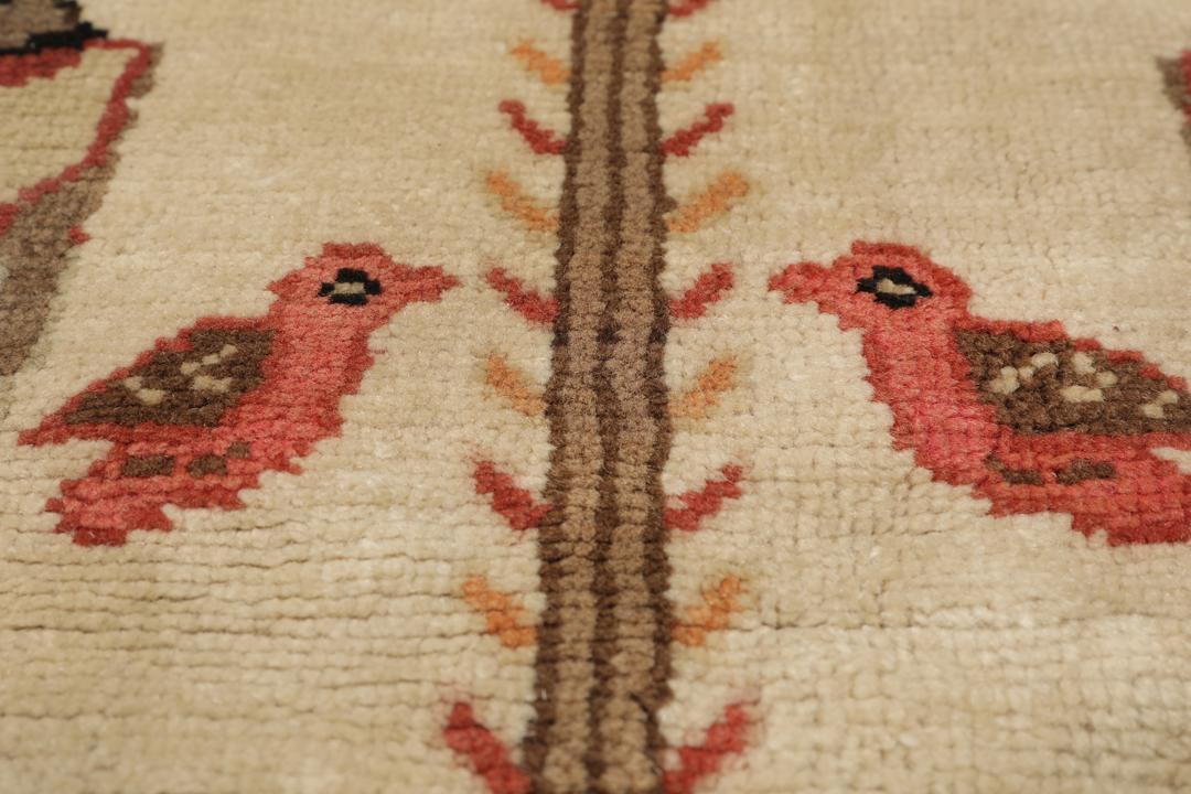 Antiek Shirvan-tapijt uit Azerbeidzjan in rood met figuratieve motieven