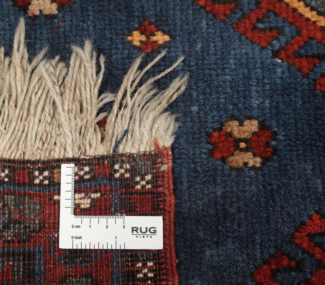 Antieke Lori Pambak loper uit Azerbeidzjan in rode en blauwe wol