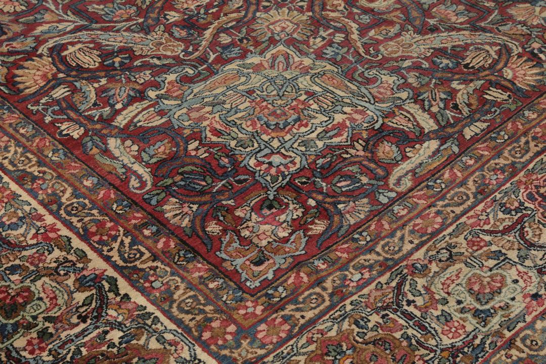 Handgeknoopt tapijt uit Persia in rood