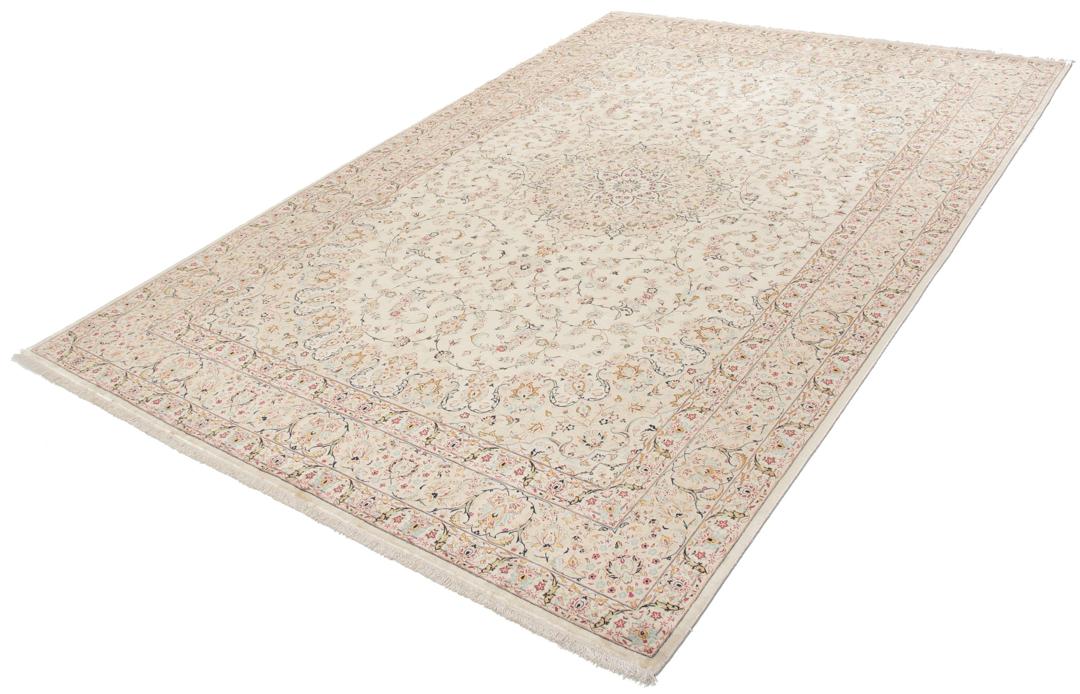 Handgeknoopt Ghom Zijde vloerkleed in beige uit het Midden-Oosten