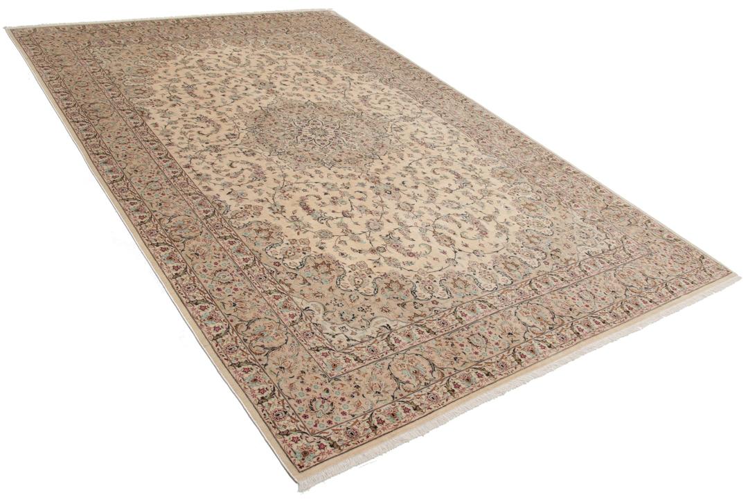 Handgeknoopt Ghom Zijde vloerkleed in beige uit het Midden-Oosten