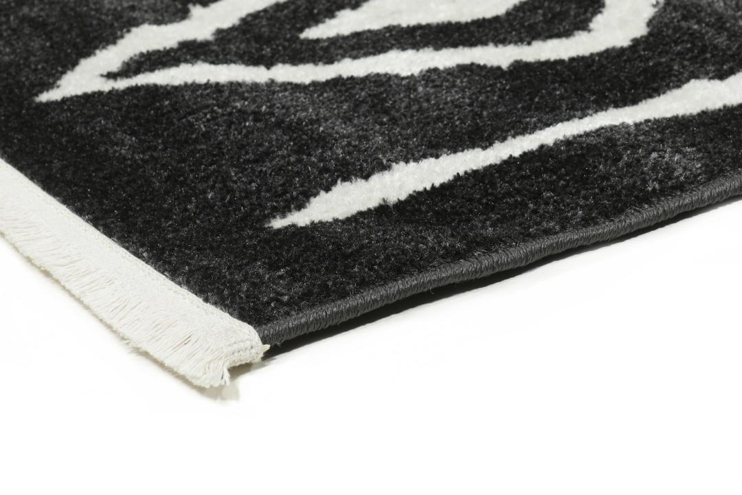Rugvista essential - Taurus - Black 140 x 200 cm Rug - Rugvista