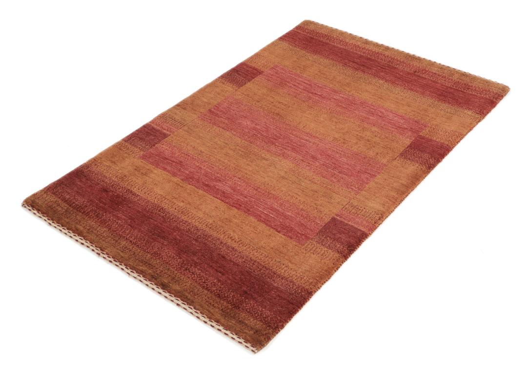 Handgeknoopt rood en bruin wollen kleed met een subtiel gestreept ontwerp