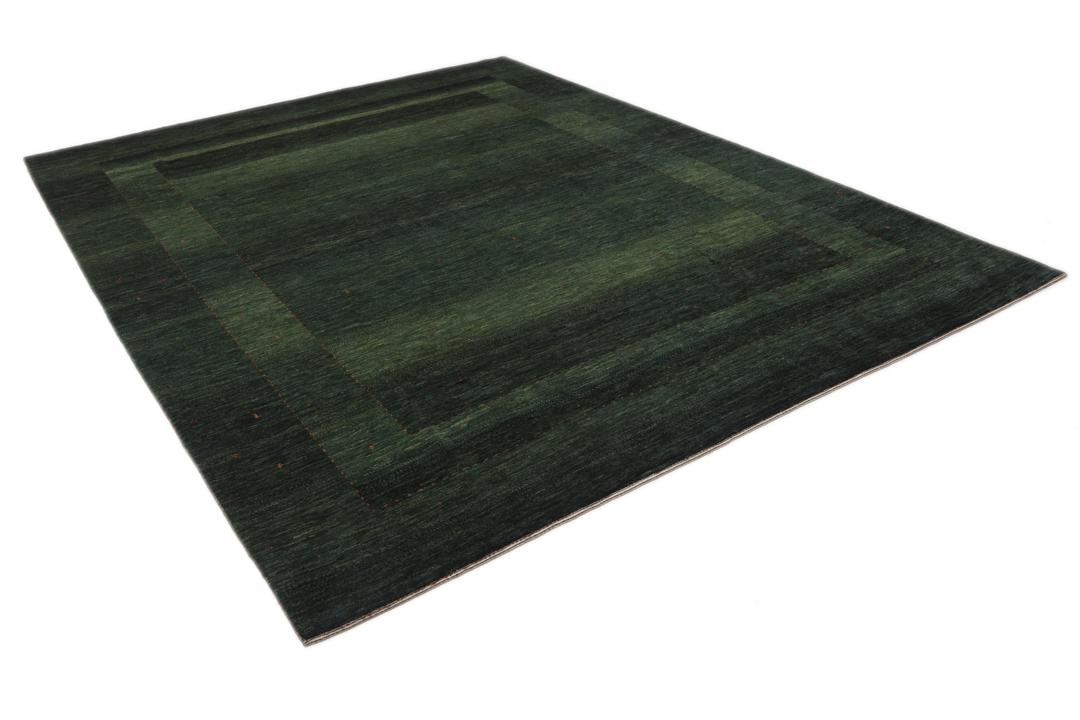 Et håndknyttet, mørkegrønt Loribaft Fine-tæppe fra Mellemøsten med et minimalistisk design.