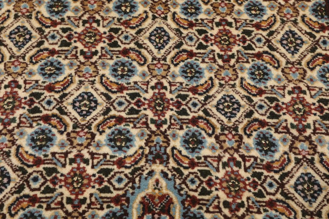 Handgeknoopte Moud loper met ingewikkelde bloemmotieven in multicolor