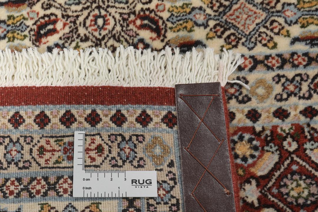 Handgeknoopt rood Moud-tapijt met verfijnde bloemmotieven uit het Midden-Oosten