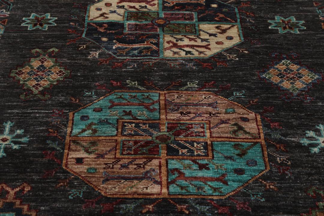 Handgeknoopte Afghaanse loper met geometrische motieven in donkergrijze tinten
