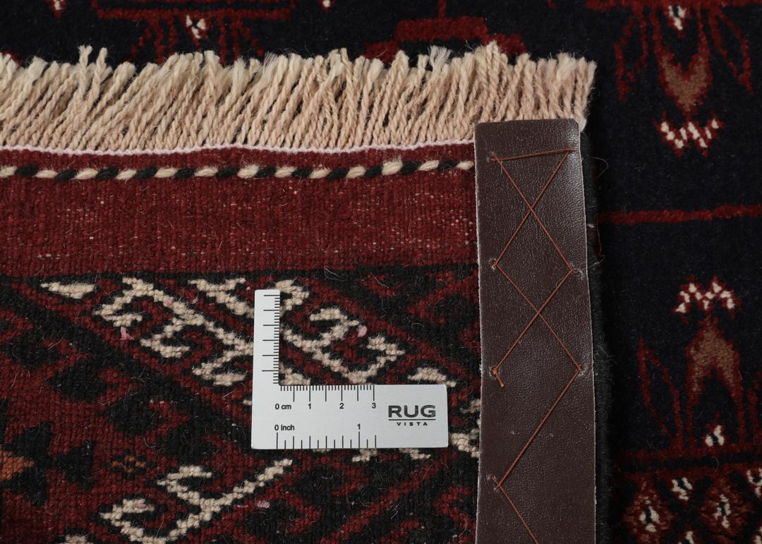 Handgeknoopt Turkaman-tapijt uit het Midden-Oosten in donkerrood en zwart