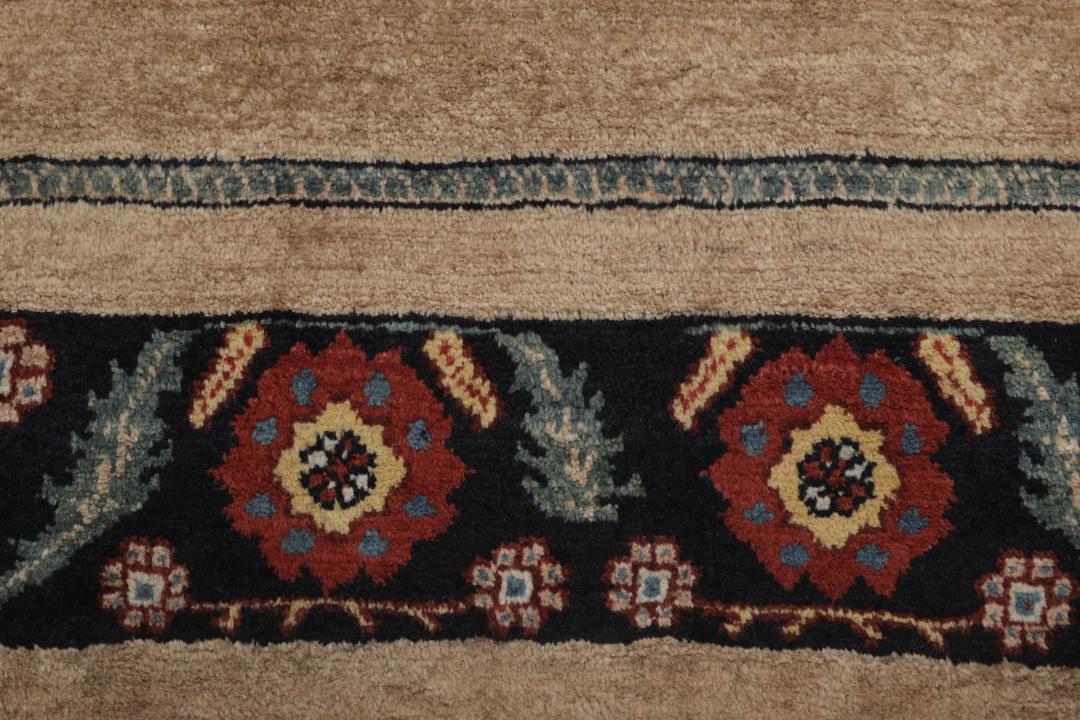 Met de hand geknoopt Gabbeh Kashkooli tapijt met medaillonpatronen in beige en donkerblauw