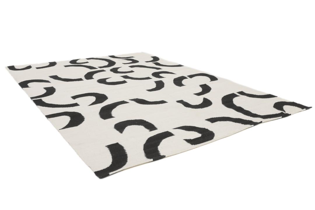 Curved - Blanc écru / Noir - 140 x 200 cm