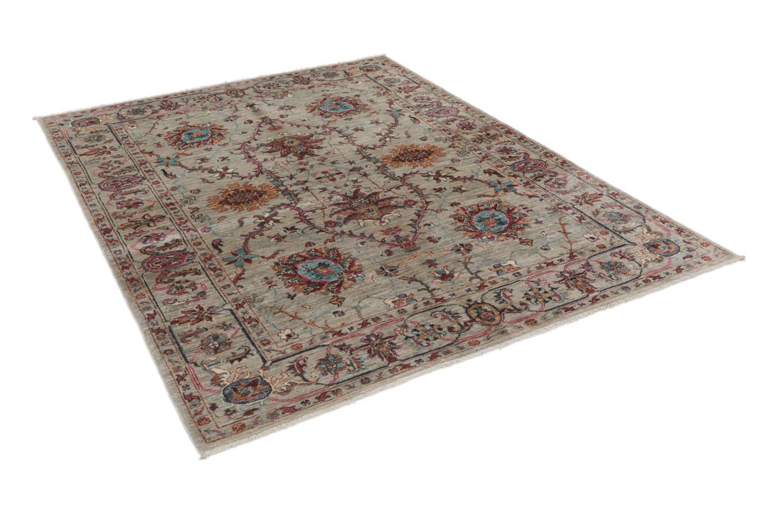 Handgeknoopt Ziegler Ariana-tapijt uit Afghanistan in beige met bloempatronen.