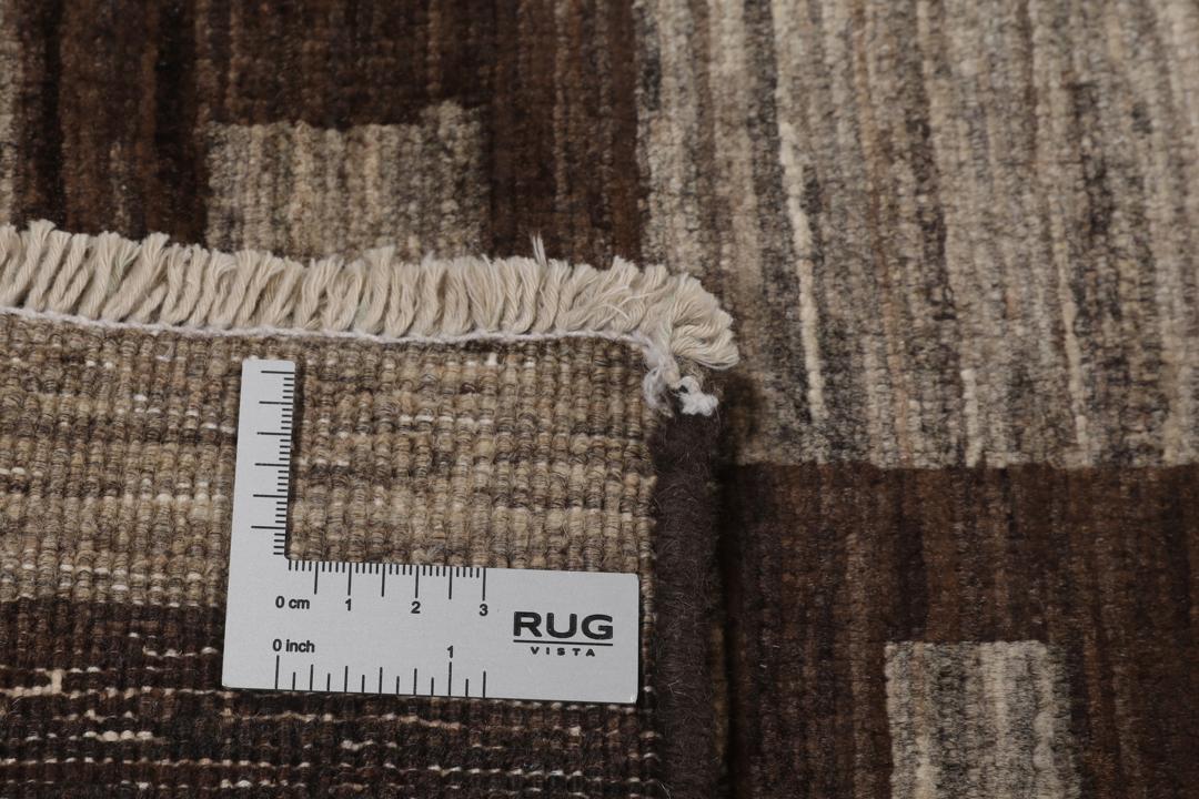 Handgeknoopt Afghaans tapijt met geometrische patronen in grijs en beige